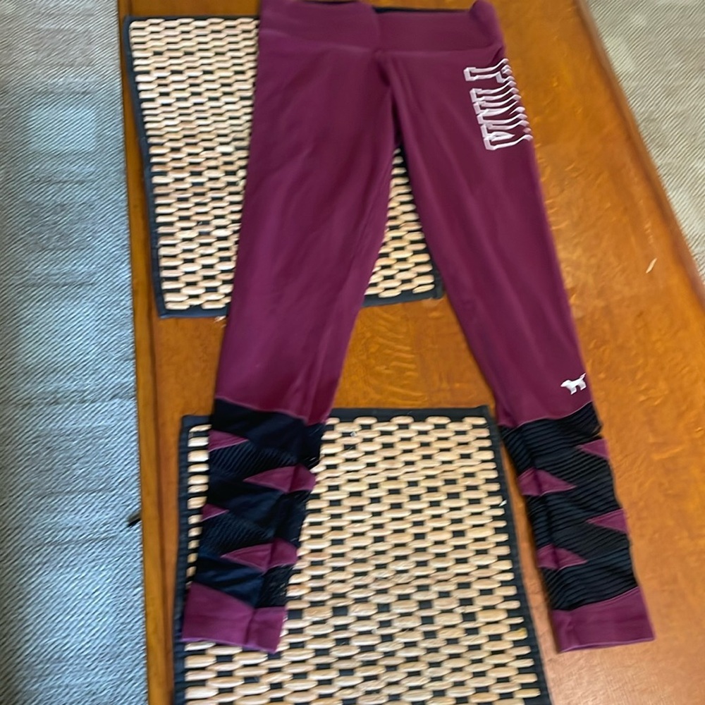 PINK yoga pants. Size small.